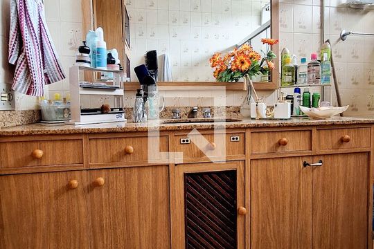 Banheiro Social 2 de casa à venda com 4 quartos, 170m² em Icaraí, Niterói