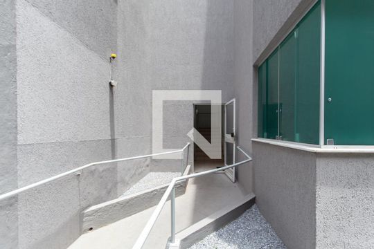 Entrada de apartamento à venda com 2 quartos, 50m² em Jaqueline, Belo Horizonte