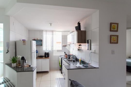 Cozinha de apartamento à venda com 2 quartos, 50m² em Jaqueline, Belo Horizonte