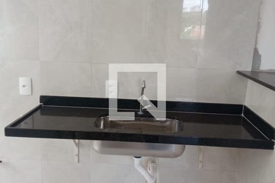 Sala/Cozinha de apartamento para alugar com 2 quartos, 45m² em Jardim Vitoria, Belo Horizonte