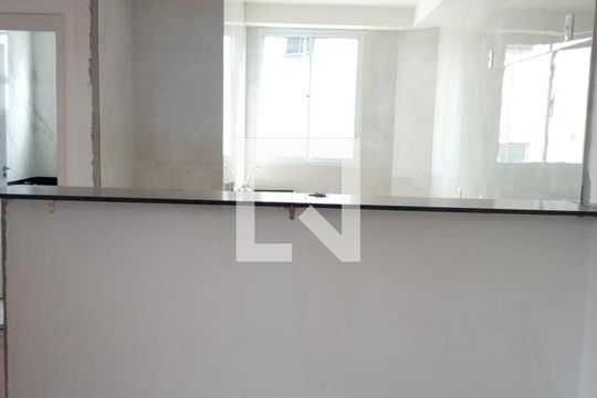 Sala de apartamento para alugar com 2 quartos, 45m² em Jardim Vitoria, Belo Horizonte