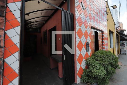 Fachada de casa à venda com 2 quartos, 140m² em Vila Sao Geraldo, São Paulo