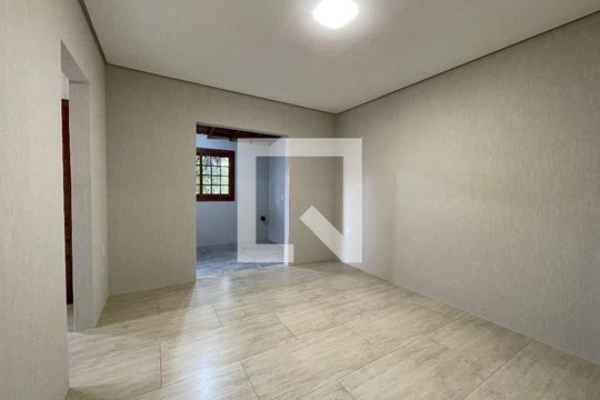 Sala de casa à venda com 2 quartos, 120m² em Campina, São Leopoldo