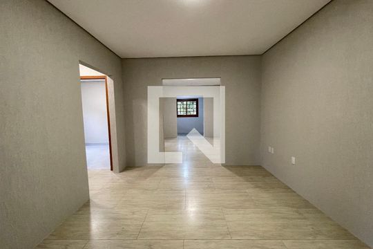 Sala de casa à venda com 2 quartos, 120m² em Campina, São Leopoldo