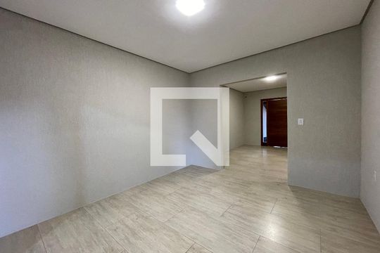 Sala de casa à venda com 2 quartos, 120m² em Campina, São Leopoldo