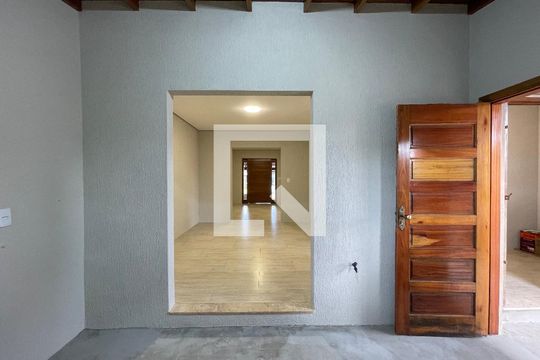 Entrada de casa à venda com 2 quartos, 120m² em Campina, São Leopoldo