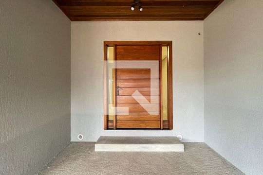 Área Externa de casa à venda com 2 quartos, 120m² em Campina, São Leopoldo