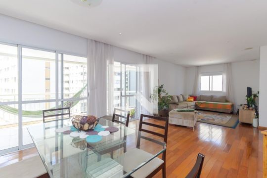 Apartamento à venda com 3 quartos, 151m² em Vila Mariana, São Paulo