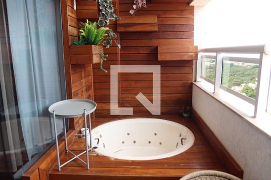 Varanda da Sala de apartamento para alugar com 2 quartos, 77m² em Park Lozandes, Goiânia