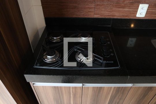Cozinha e Área de Serviço de apartamento para alugar com 2 quartos, 77m² em Park Lozandes, Goiânia