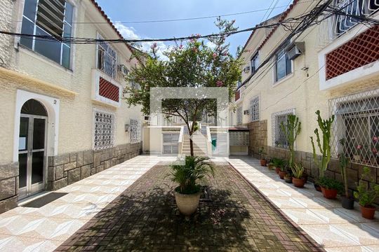 Área comum de apartamento para alugar com 2 quartos, 66m² em Todos Os Santos, Rio de Janeiro