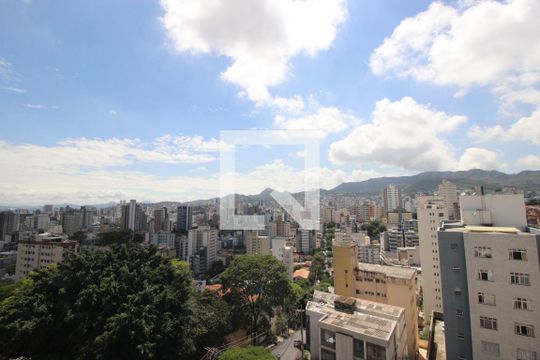 Vista de apartamento à venda com 4 quartos, 260m² em Santo Antônio, Belo Horizonte