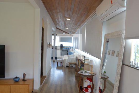 Corredor de casa à venda com 4 quartos, 318m² em Curicica, Rio de Janeiro