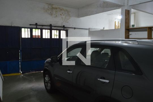 Garagem de casa à venda com 4 quartos, 318m² em Curicica, Rio de Janeiro