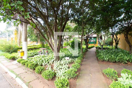 Área comum de casa de condomínio para alugar com 2 quartos, 70m² em Jardim Flor do Campo, Guarulhos