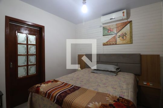 Quarto Suíte de casa à venda com 3 quartos, 200m² em Niterói, Canoas