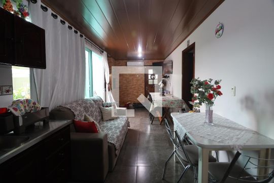 Área comum - Churrasqueira de casa à venda com 3 quartos, 200m² em Niterói, Canoas