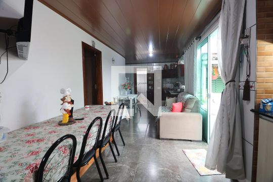 Área comum - Churrasqueira de casa à venda com 3 quartos, 200m² em Niterói, Canoas