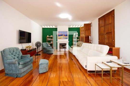 Casa para alugar com 4 quartos, 606m² em Mangabeiras, Belo Horizonte