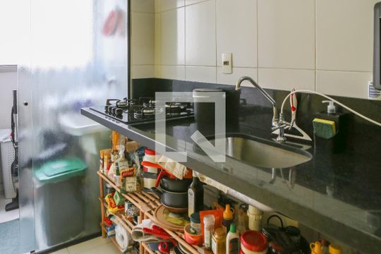 Cozinha e Área de Serviço de apartamento à venda com 2 quartos, 44m² em Água Branca, São Paulo