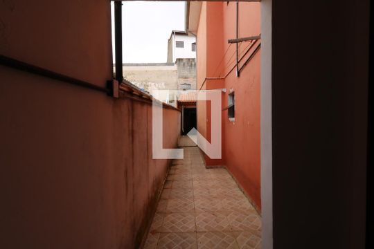Quintal de casa para alugar com 3 quartos, 227m² em Jardim Ana Maria, Santo André