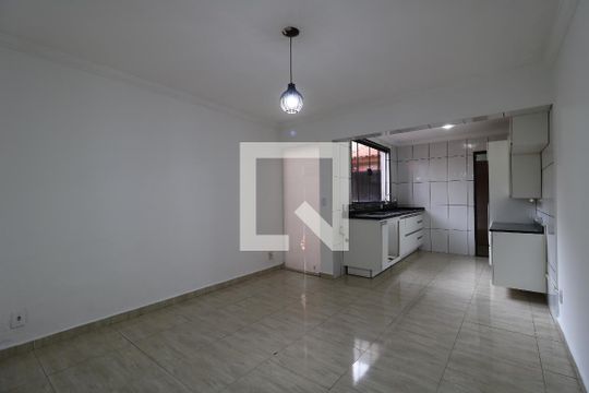 Cozinha de casa para alugar com 3 quartos, 227m² em Jardim Ana Maria, Santo André
