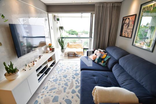 Sala de apartamento para alugar com 2 quartos, 96m² em Jardim Flamboyant, Campinas