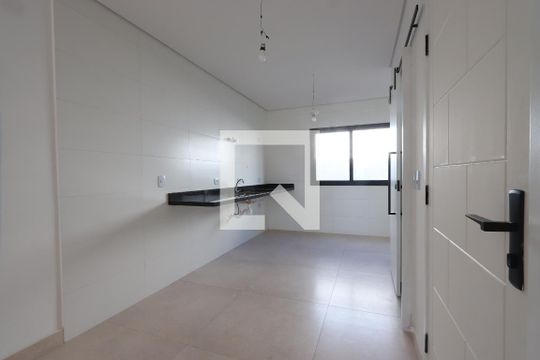 Cozinha de casa à venda com 2 quartos, 144m² em Vila Antonieta, São Paulo