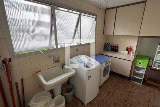 Área de Serviço de apartamento à venda com 3 quartos, 176m² em Jardim Paulista, São Paulo