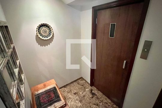 Entrada Privativa de apartamento à venda com 3 quartos, 176m² em Jardim Paulista, São Paulo