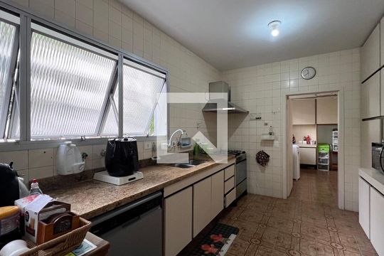 Cozinha de apartamento à venda com 3 quartos, 176m² em Jardim Paulista, São Paulo
