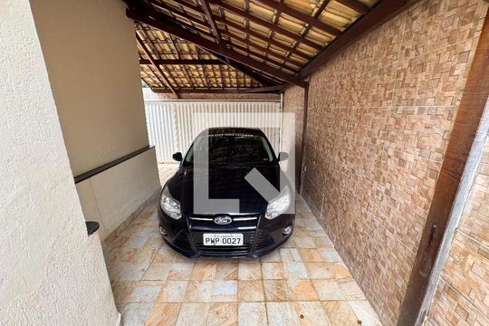 Área externa de casa à venda com 4 quartos, 200m² em Novo Eldorado, Contagem
