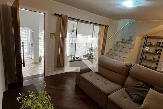 Sala de casa à venda com 3 quartos, 240m² em Vila Alpina, Santo André
