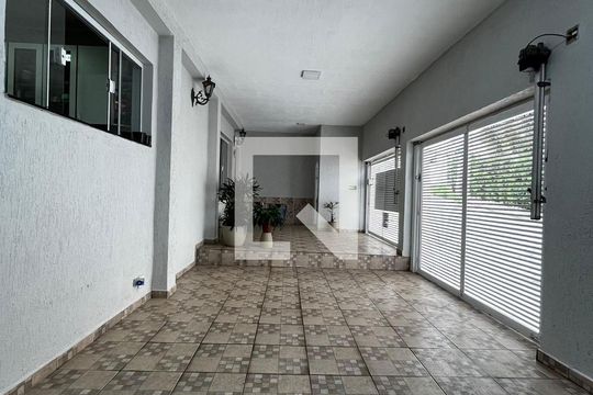 Garagem de casa à venda com 3 quartos, 240m² em Vila Alpina, Santo André