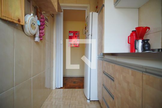 Cozinha de apartamento à venda com 1 quarto, 39m² em Bom Jesus, Porto Alegre