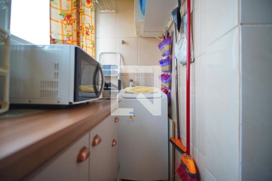 Cozinha e Área de Serviço de apartamento à venda com 1 quarto, 39m² em Bom Jesus, Porto Alegre