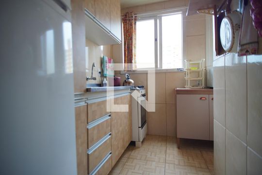 Cozinha de apartamento à venda com 1 quarto, 39m² em Bom Jesus, Porto Alegre
