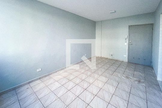 Sala/Quarto de kitnet/studio à venda com 0 quarto, 28m² em Pinheiros, São Paulo