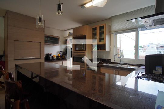 Cozinha de casa à venda com 4 quartos, 453m² em Chácara das Pedras, Porto Alegre