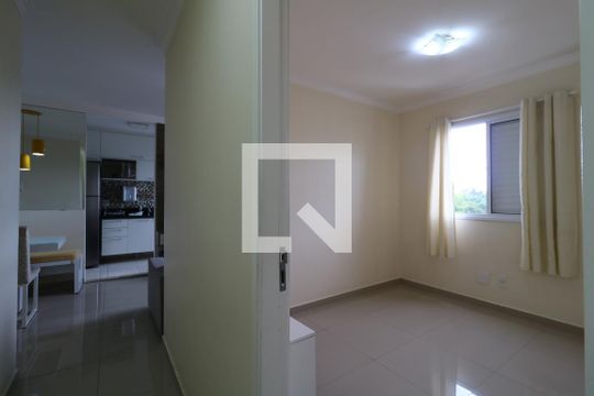 Corredor de apartamento à venda com 2 quartos, 50m² em Jardim Utinga, Santo André