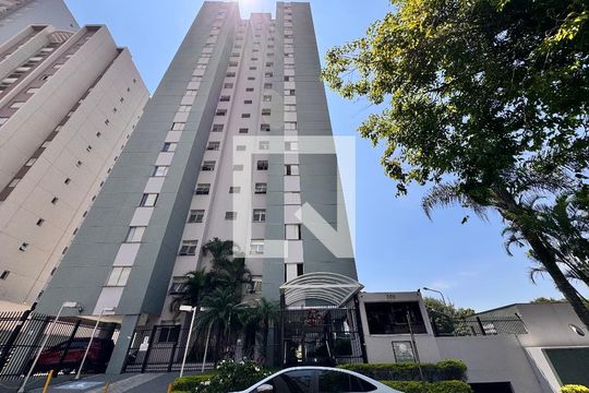 Fachada de apartamento para alugar com 3 quartos, 60m² em Vila Valparaíso, Santo André