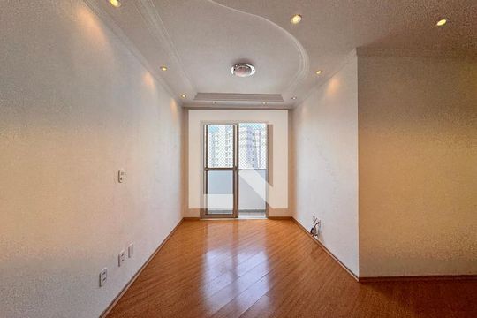 Sala de apartamento para alugar com 3 quartos, 60m² em Vila Valparaíso, Santo André