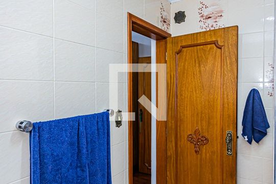 Banheiro suite 2 de casa à venda com 2 quartos, 130m² em Vila Santa Maria, São Paulo