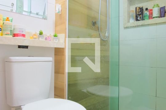 Banheiro de apartamento para alugar com 2 quartos, 40m² em Vila Matilde, São Paulo