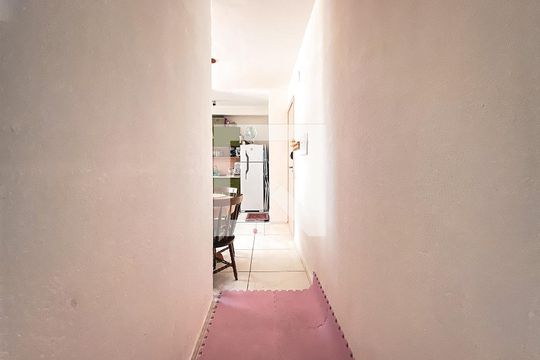 Corredor de apartamento para alugar com 2 quartos, 40m² em Jardim do Lago, Osasco