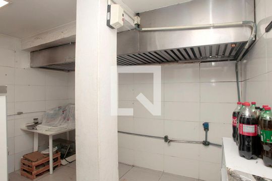 Cozinha 1 de casa à venda com 3 quartos, 647m² em Boa Vista, Porto Alegre