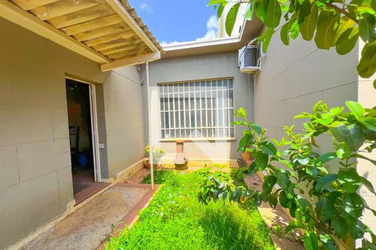 Área comum de casa à venda com 3 quartos, 380m² em Santa Efigênia, Belo Horizonte