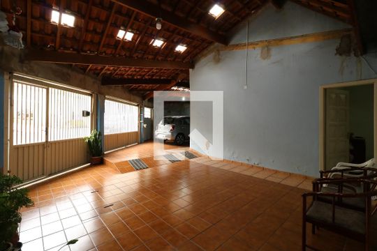 Garagem de casa à venda com 3 quartos, 150m² em Jardim, Santo André
