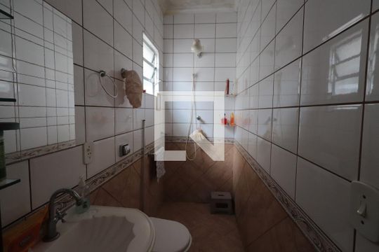 Banheiro de casa à venda com 4 quartos, 300m² em Chácara Califórnia, São Paulo