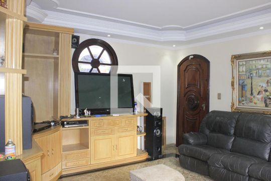 Sala de casa para alugar com 4 quartos, 350m² em Cidade Maia, Guarulhos